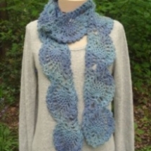 Crochet Cascading Pineapples Scarf