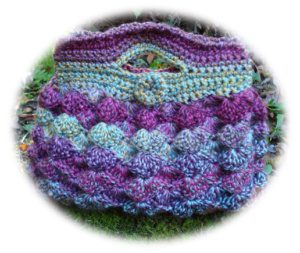 Crochet Shell Stitch Clutch Bag